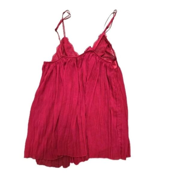 Victoria's Secret Sexy Pleated Babydoll Nightgown Size Large Lingerie Red Lace - Picture 3 of 8